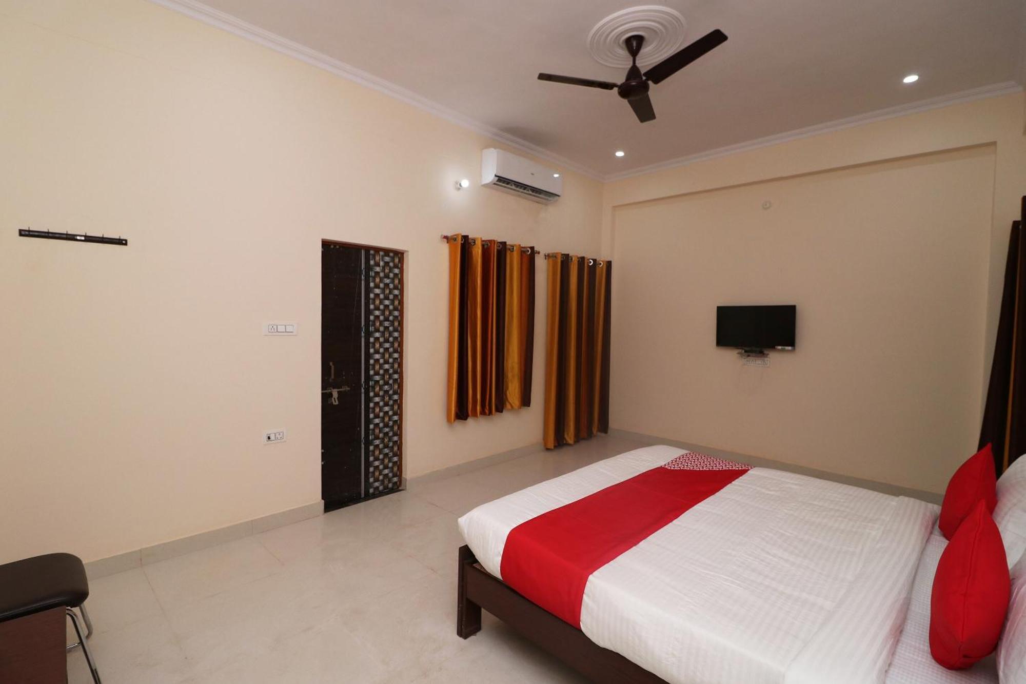 Oyo Flagship 27941 Sangam Darshan Prayagraj Luaran gambar