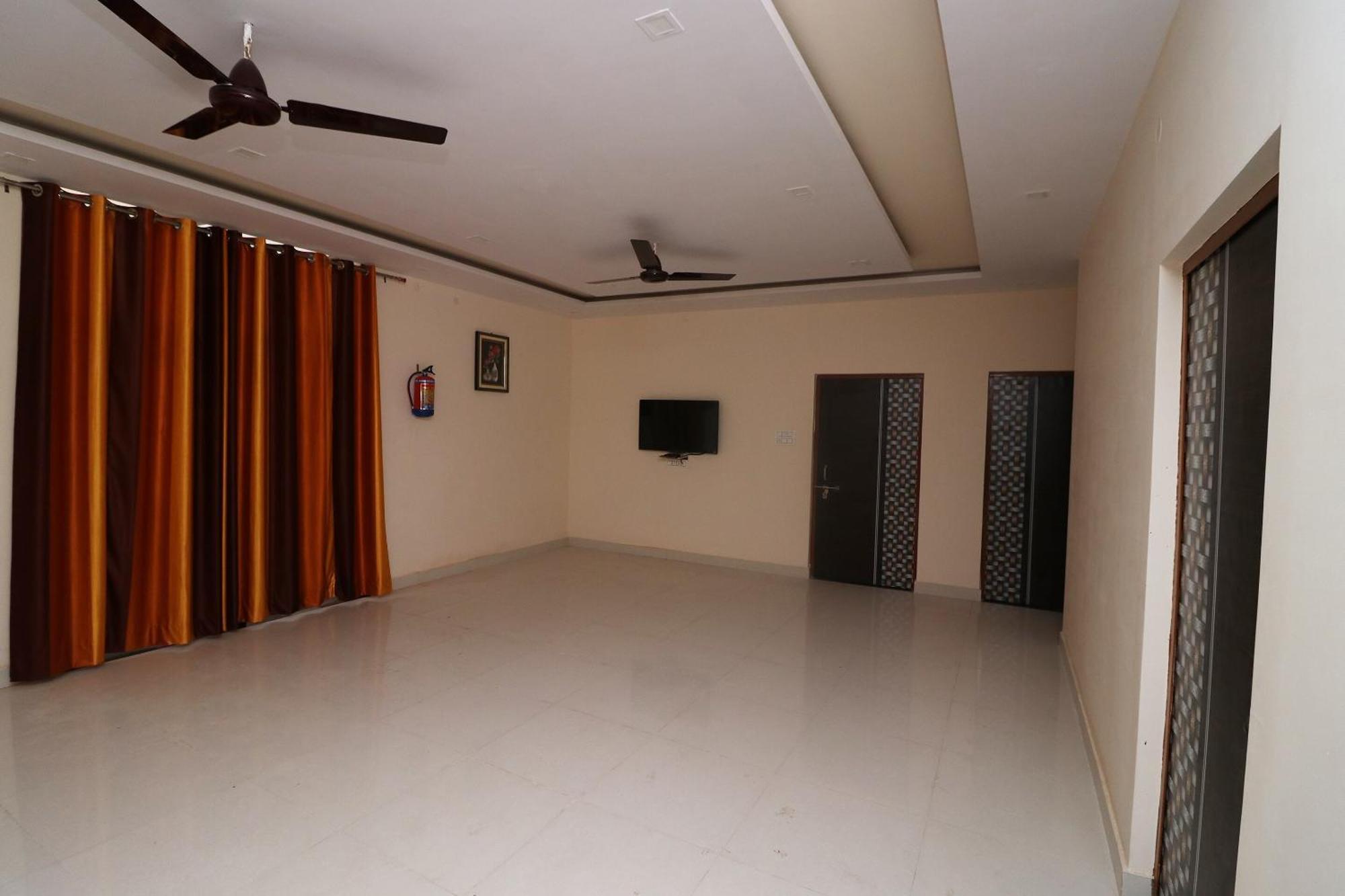Oyo Flagship 27941 Sangam Darshan Prayagraj Luaran gambar